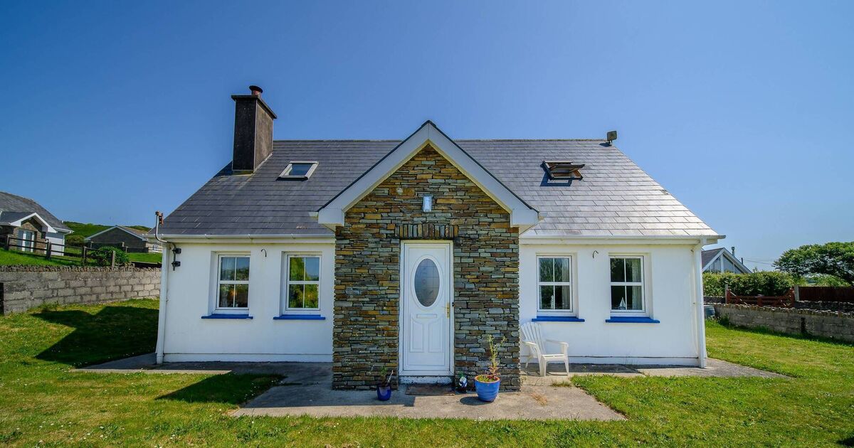 Sun's out and life’s a beach at this affordable €365k Owenahincha bungalow