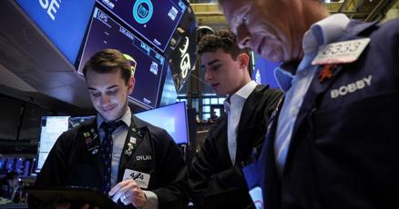 Futures slightly extend gains after inflation data