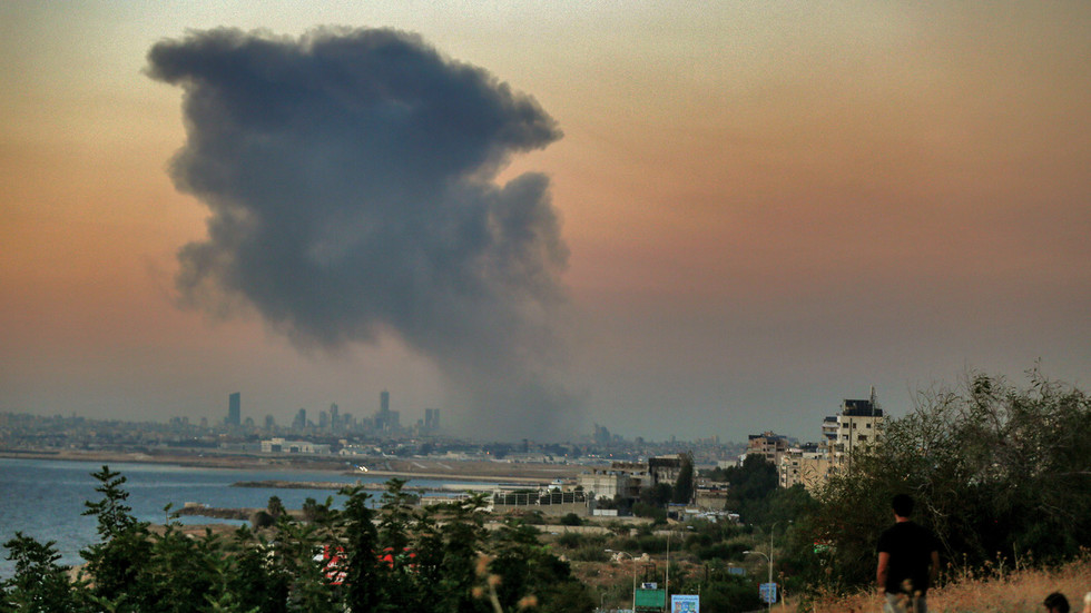 Israel claims strike on Hezbollah HQ