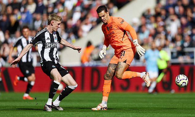 Ederson pulls off daring backheel in Man City's clash with Newcastle